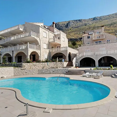 Appartement Mare-6 *